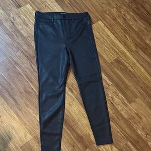 Liverpool Black Jeggings